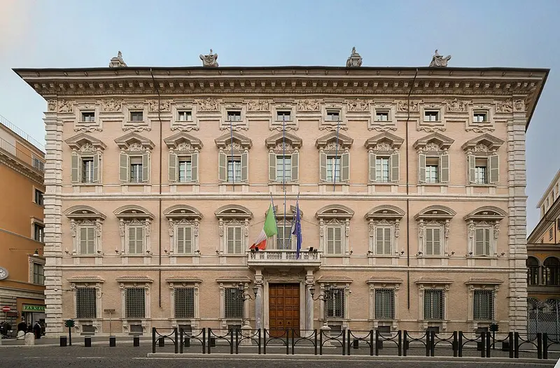 Palazzo Madama - sede del Senato della Repubblica, vicino allo Studio Pantheon